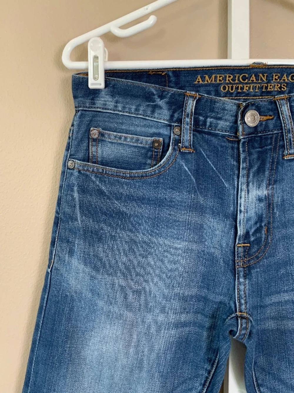 American Eagle Distressed Wash Slim Jeans